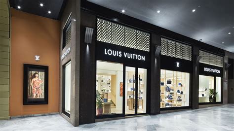 negozio di louis vuitton a bologna|louis vuitton bologna account.